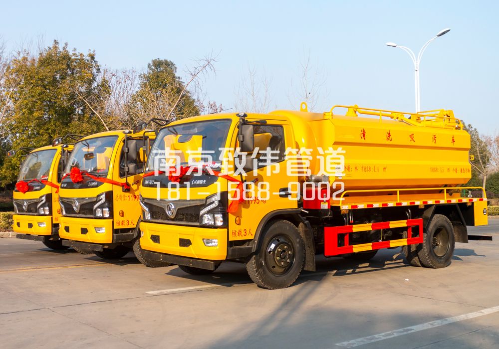 369五老村多利卡吸污车